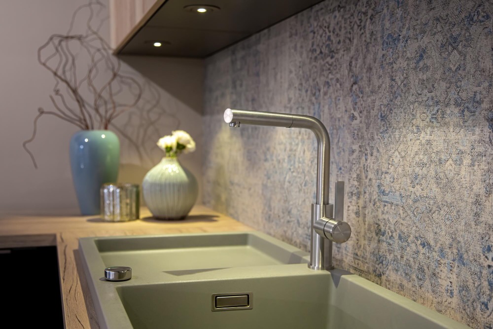 Vitra markasına ait modern banyo armatürü